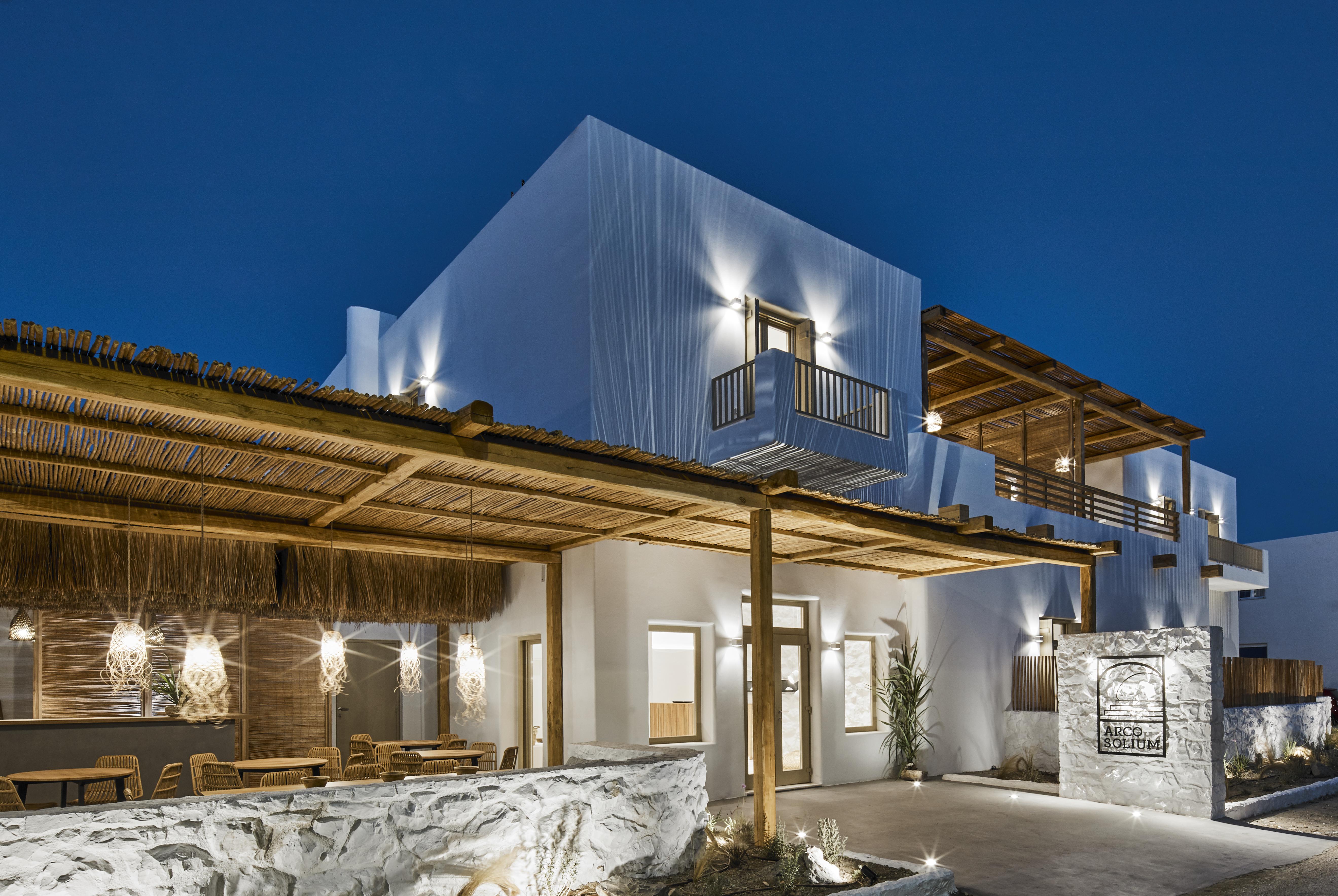 Arco Solium Suites Adamantas  Exterior photo