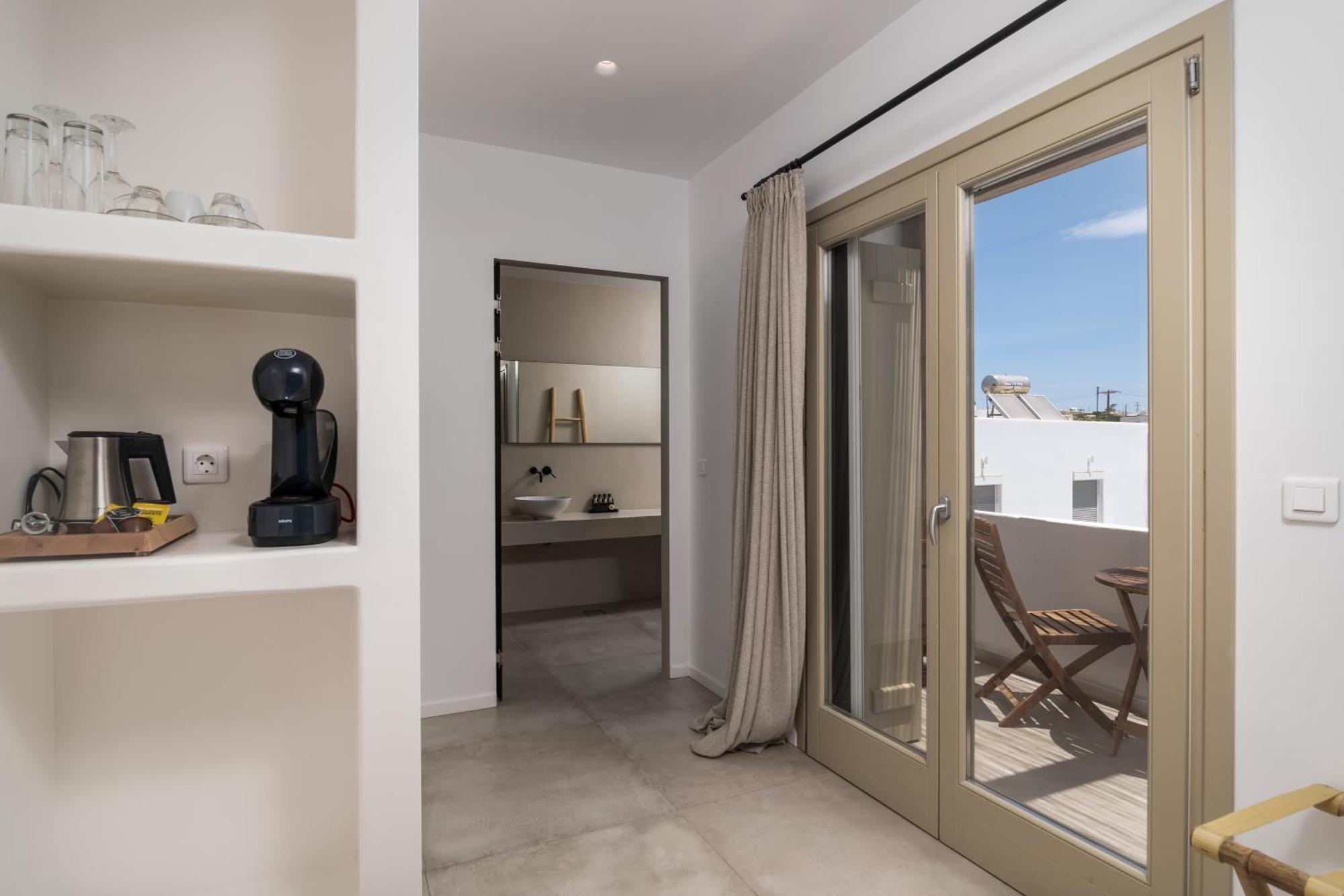 Arco Solium Suites Adamantas  Exterior photo